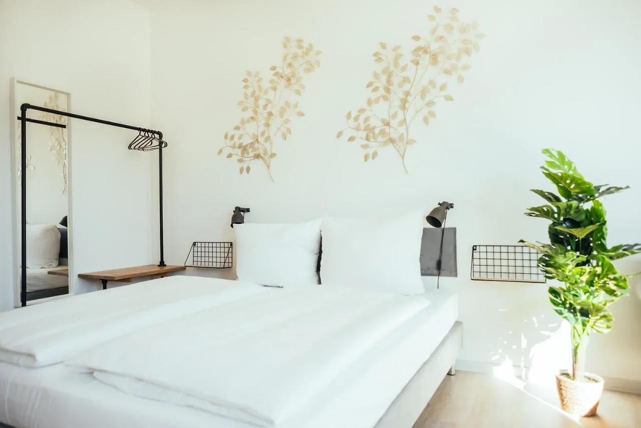 Daire The Rix Studios & Suites Near Sbahn Neukolln Berlin