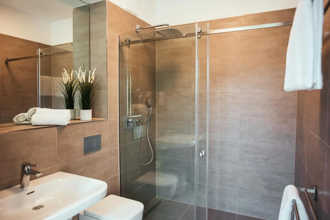 Daire The Rix Studios & Suites Near Sbahn Neukolln Berlin Almanya